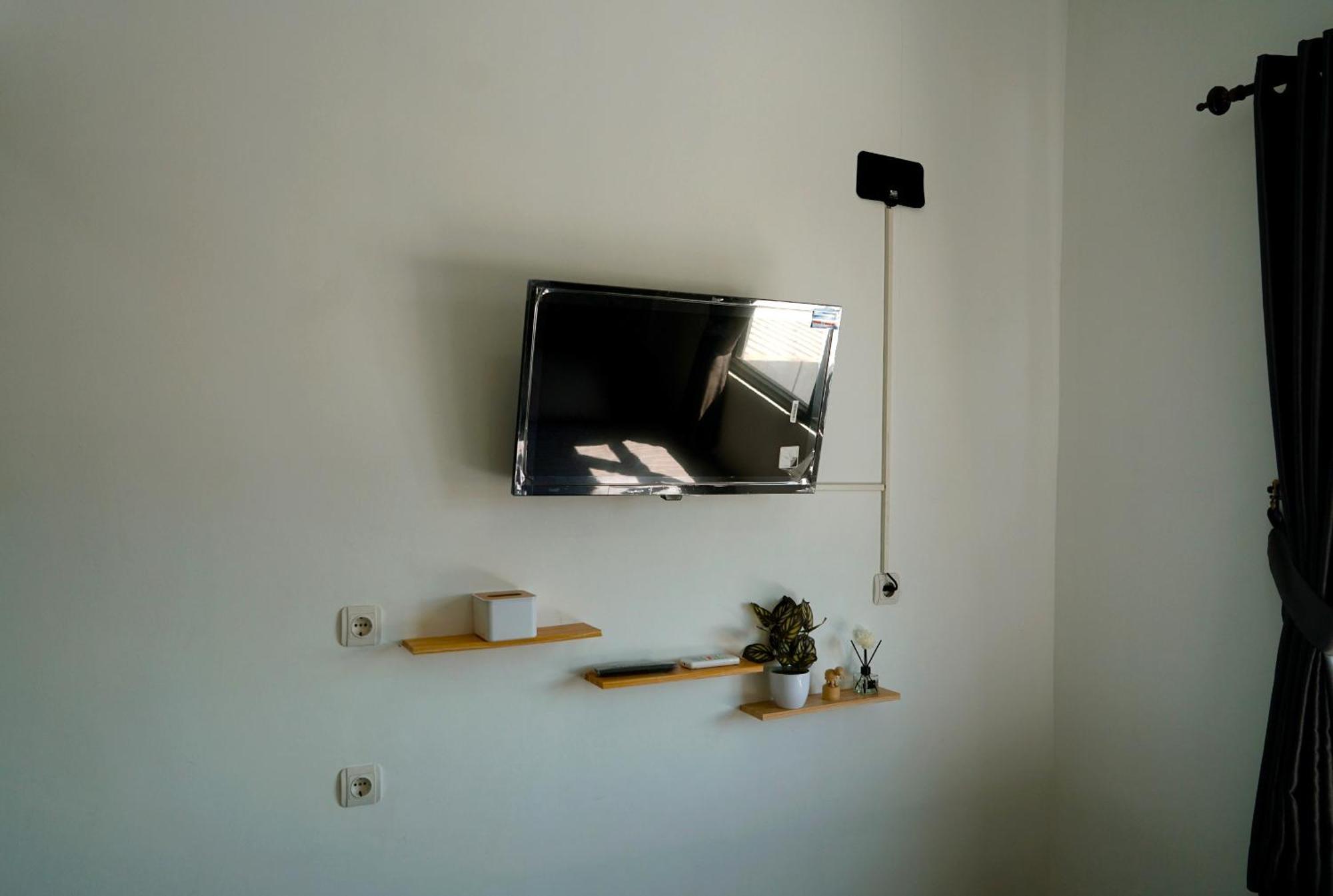 Arlita Guesthouse Чианджур Екстериор снимка
