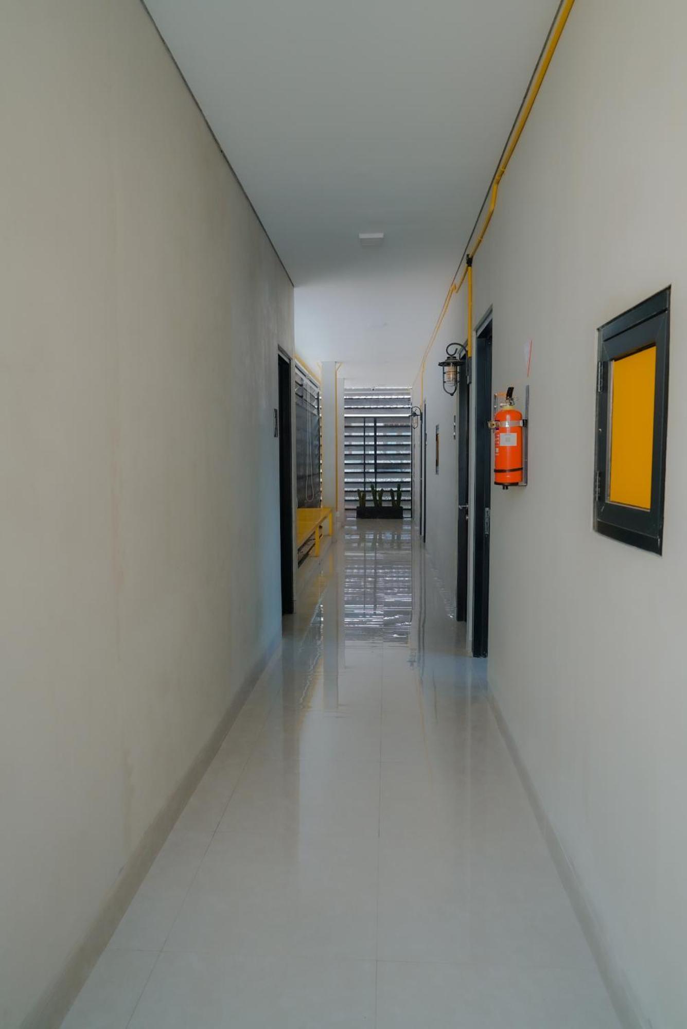 Arlita Guesthouse Чианджур Екстериор снимка