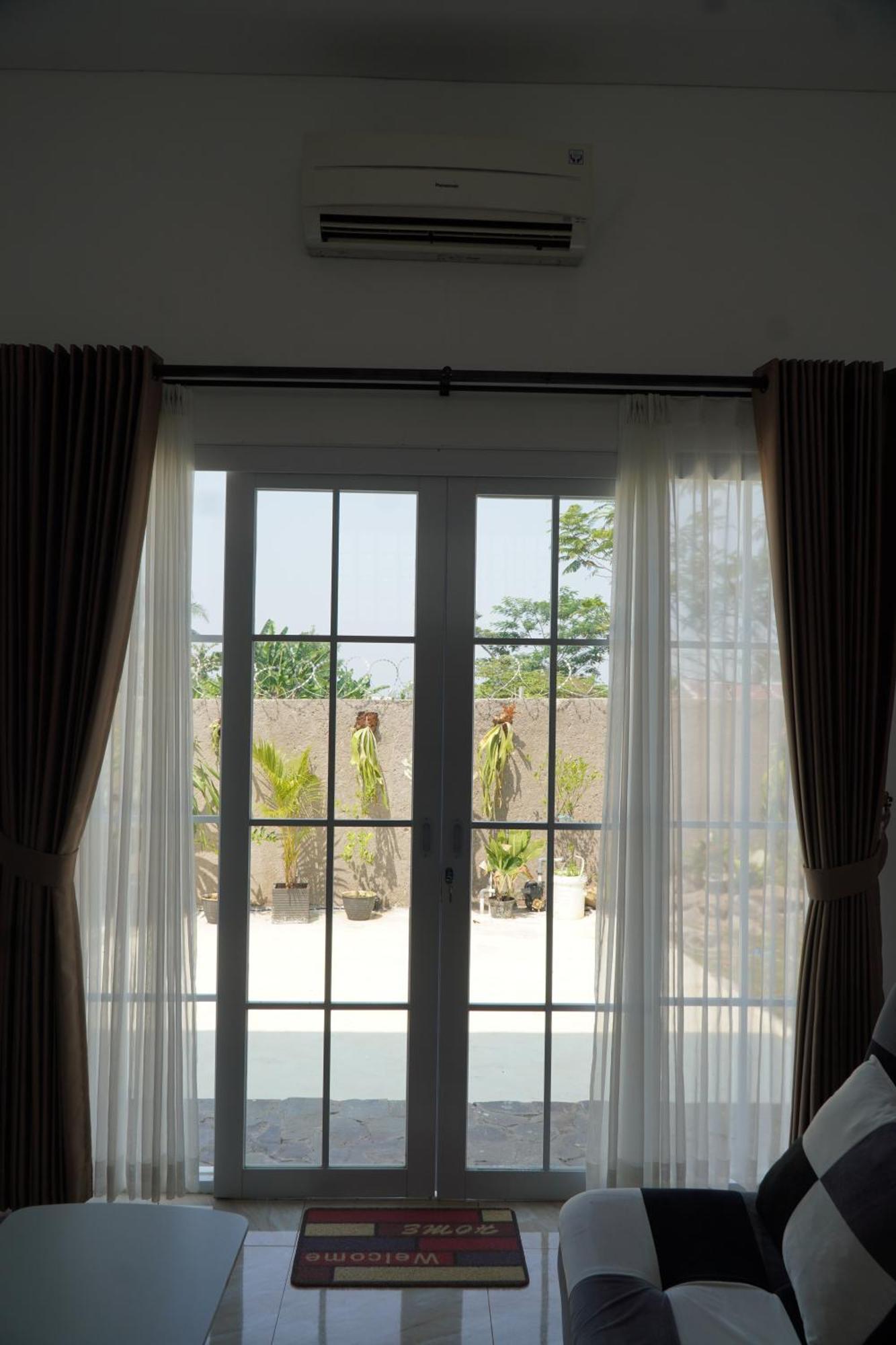 Arlita Guesthouse Чианджур Екстериор снимка